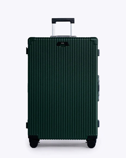 Check-In: All-In-One 28" — Voyager Elite